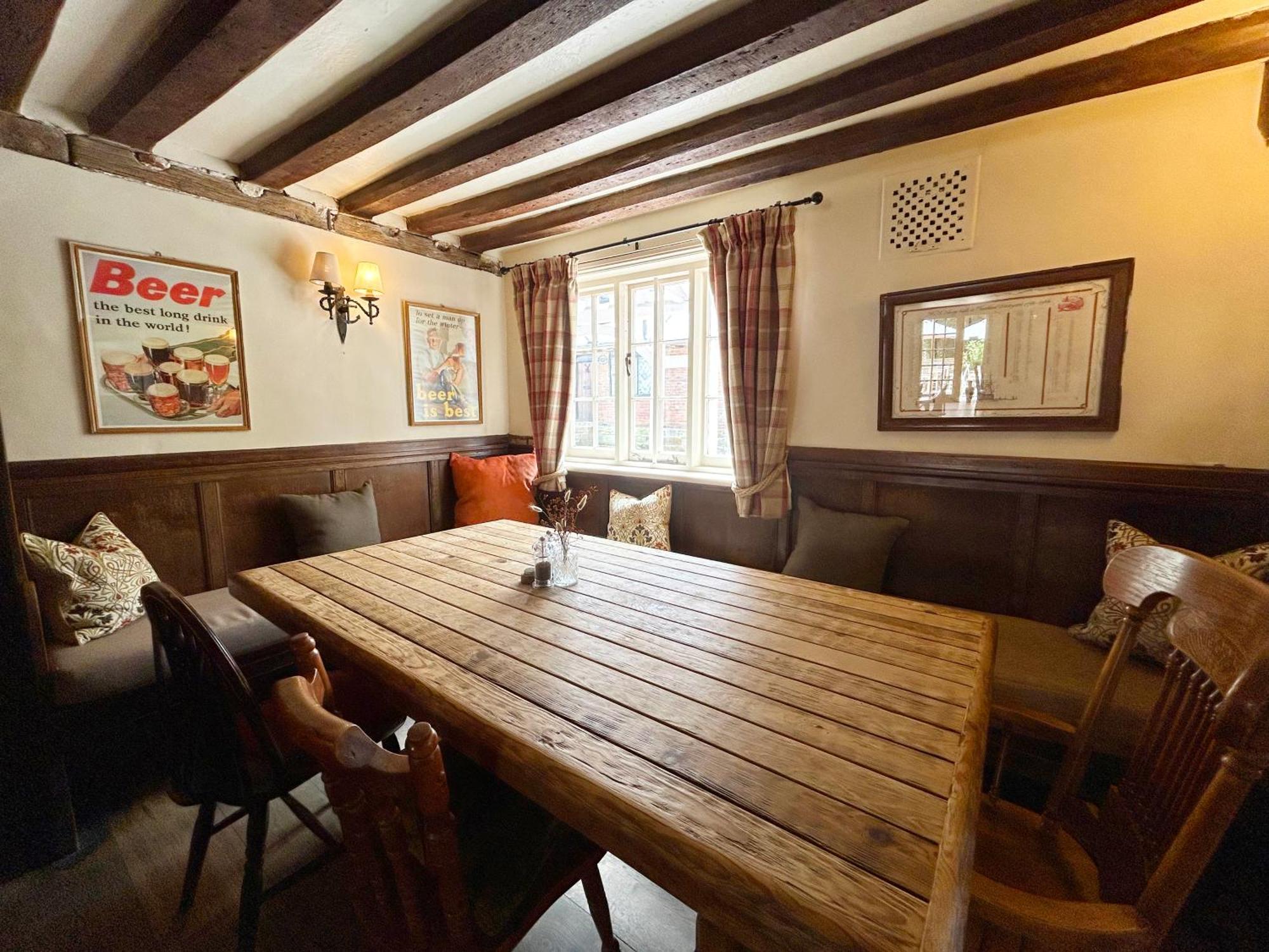 The Bear Inn Hartfield Extérieur photo